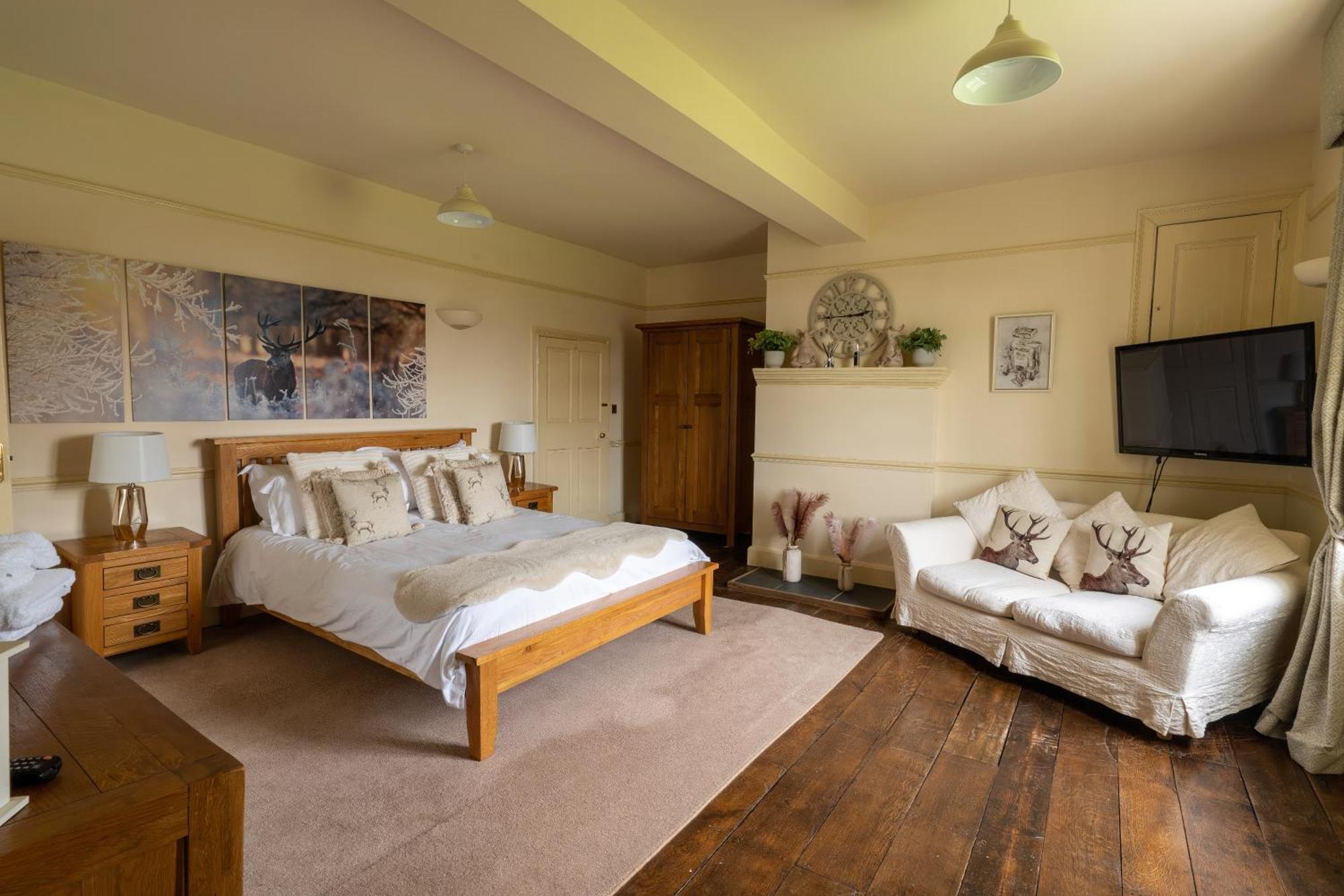 Blackgreaves Farmhouse Bed & Breakfast Lea Marston Exterior photo